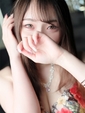 かなえ　知的で妖艶な清楚系美女